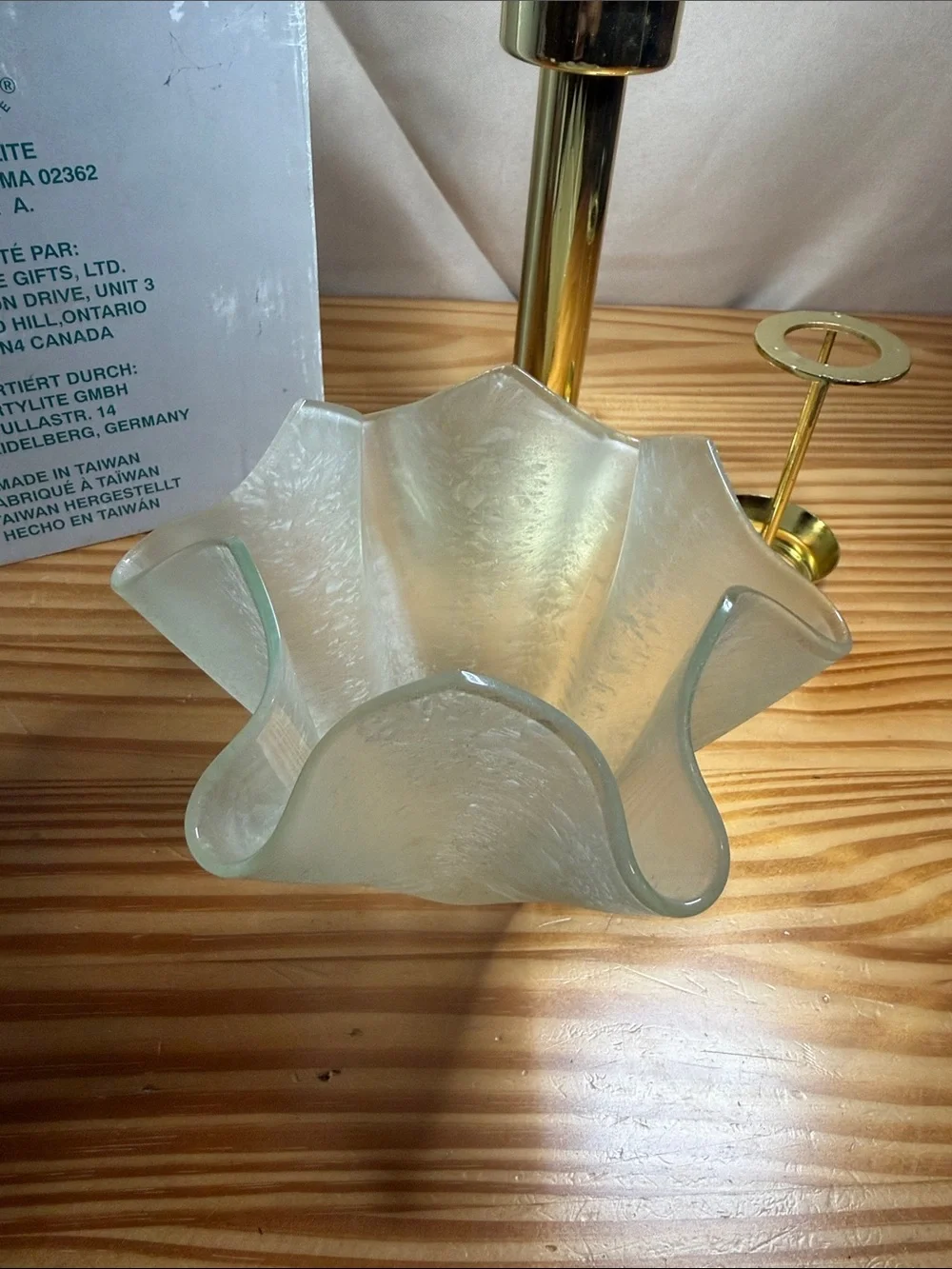 Vintage PartyLite Venetian Tealight Candle Lamp Brass Frosted Handkerchief P0342